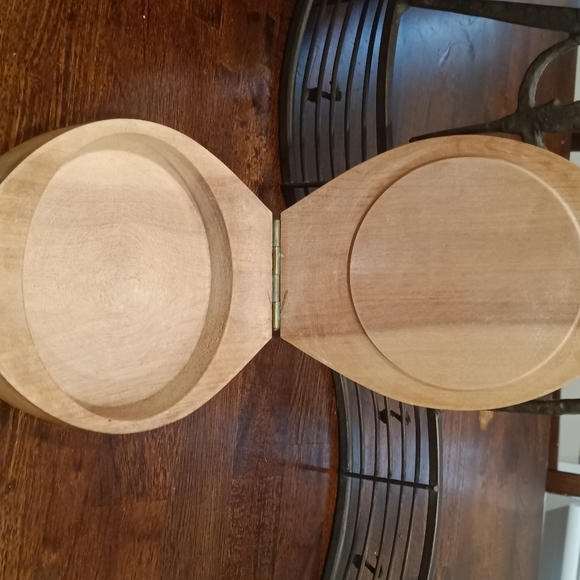 1950's HandPainted Hamburger Maker - Picture 4 of 6